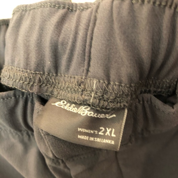 Eddie Bauer grey fleece lined pants. 2X - Picture 2 of 6